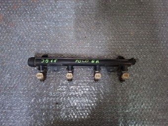 RAMPA INJECTOARE VOLKSWAGEN POLO 6R OEM: 036133320.