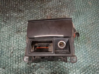 SCRUMIERA AUDI A4 B8 OEM: 8K0857951.