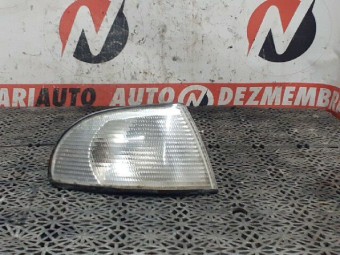 SEMNALIZATOR DREAPTA AUDI A4 B5 