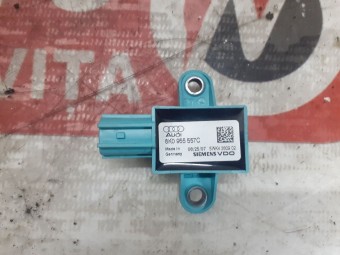 SENZOR IMPACT AUDI A4 B8 OEM: 8K0955557C.