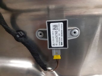 SENZOR IMPACT MERCEDES C-CLASS (W204) OEM: A 204 821 06 51.