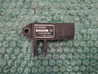 SENZOR PRESIUNE GAZE EVACUARE VOLKSWAGEN GOLF VI OEM: 0281006082.
