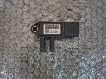 SENZOR PRESIUNE GAZE EVACUARE VOLKSWAGEN GOLF VI OEM: 076906051B.