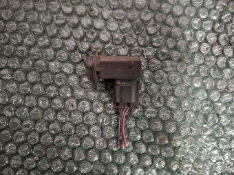 SENZOR TEMPERATURA EXTERIOARA AUDI A3 8P OEM: 4B0907659A.