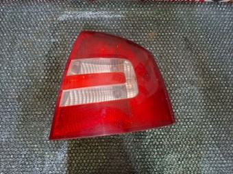 STOP DREAPTA SKODA OCTAVIA II OEM: 1Z5945096A.
