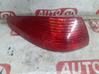 STOP STANGA ARIPA PEUGEOT 607 