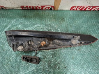STOP STANGA FORD FIESTA V 