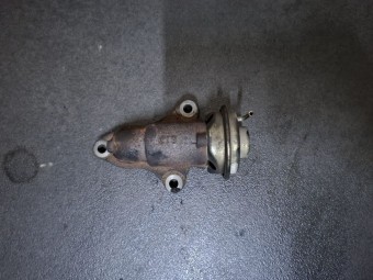 SUPAPA EGR TOYOTA YARIS OEM: 25620-33010.