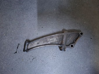 SUPORT / TAMPON CUTIE VITEZE VOLKSWAGEN TRANSPORTER OEM: 028409905K.