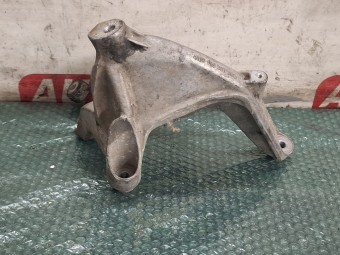 SUPORT / TAMPON MOTOR AUDI A4 B9 OEM: 4M0199307AD.