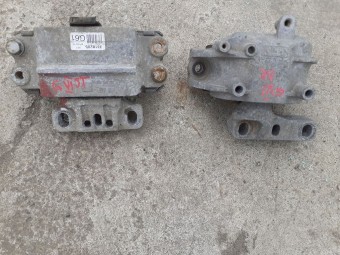 SUPORT / TAMPON MOTOR VOLKSWAGEN GOLF VI OEM: 1K0199262C.