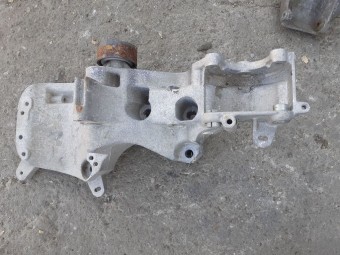 SUPORT ACCESORII MOTOR DACIA LOGAN I OEM: 8200941114.