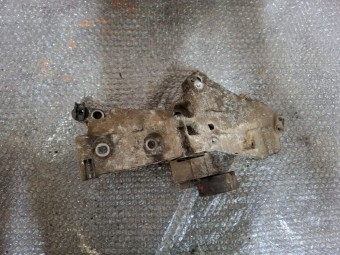 SUPORT ACCESORII MOTOR RENAULT SYMBOL OEM: 8200669494.