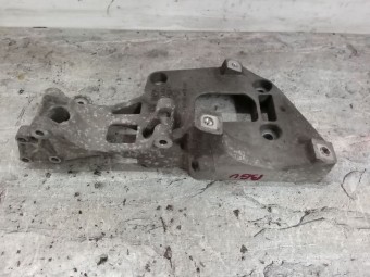 SUPORT ACCESORII MOTOR VOLKSWAGEN GOLF V OEM: 06F903143F.