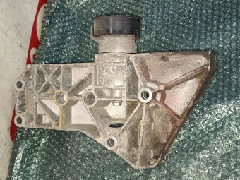 SUPORT ACCESORII MOTOR VOLKSWAGEN GOLF VI OEM: 036260885.