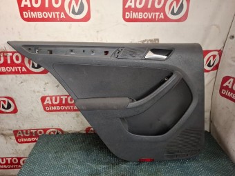 TAPITERIE USA STANGA SPATE VOLKSWAGEN JETTA IV OEM: 5C6867211.