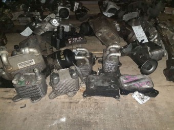 TERMOFLOT (RADIATOR ULEI) AUDI A4 OEM: 038117021C.