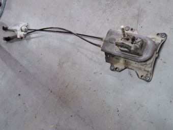 TIMONERIE CU CABLU OPEL CORSA D OEM: 55347447.