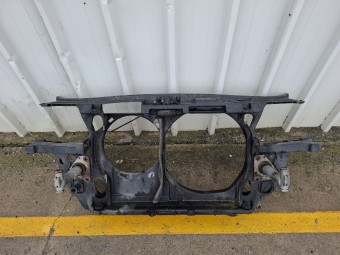 TRAGER AUDI A6 