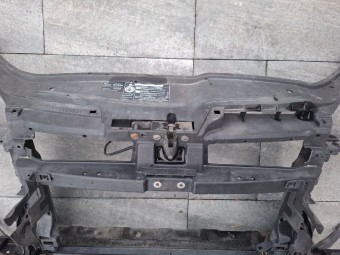 TRAGER VOLKSWAGEN GOLF V 