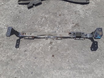 TRAVERSA RADIATOARE FORD FOCUS III 