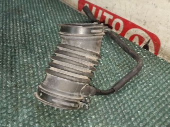 TUB ADMISIE AER MAZDA 3 OEM: PAH9-13221.