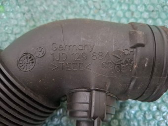 TUB ADMISIE AER VOLKSWAGEN GOLF IV OEM: 1J0129684CG.