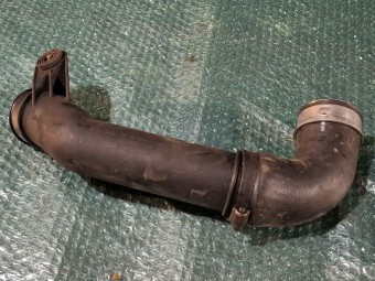 TUB INTERCOOLER VOLKSWAGEN CADDY III OEM: 3C0145770B.