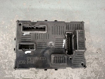 UCH NISSAN NV OEM: 21669390-7.