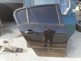 USA DREAPTA SPATE OPEL ASTRA H 