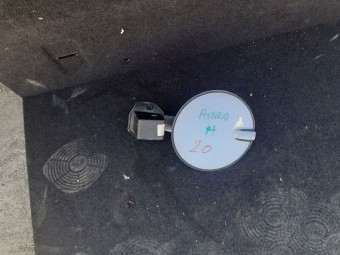 USITA REZERVOR OPEL ASTRA H 