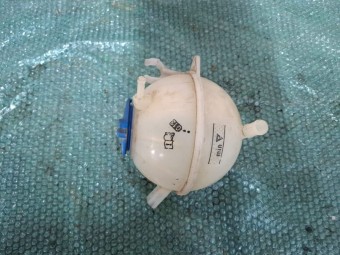 VAS EXPANSIUNE VOLKSWAGEN GOLF V OEM: 1K0121407A.
