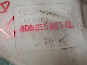 VAS LICHID SPALATOR PARBRIZ AUDI A4 B5 OEM: 8D0955453AL.