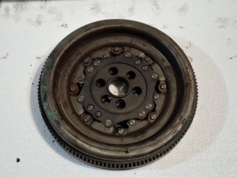 VOLANTA CU MASA DUBLA AUDI A3 