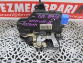 BROASCA (INCUIETOARE) USA DREAPTA FATA SKODA OCTAVIA II OEM: 3D2837016.