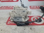BROASCA (INCUIETOARE) USA DREAPTA FATA VOLKSWAGEN PASSAT B6 OEM: 3C2837016A.