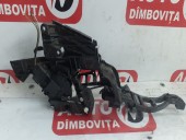BROASCA (INCUIETOARE) USA DREAPTA SPATE FORD FOCUS II OEM: 24000010013.