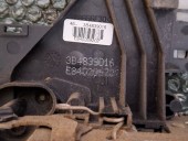BROASCA (INCUIETOARE) USA DREAPTA SPATE VOLKSWAGEN POLO 9N OEM: 3B4839016.