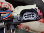 BROASCA (INCUIETOARE) USA STANGA FATA VOLKSWAGEN PASSAT B5.5 OEM: 3B2837015L.