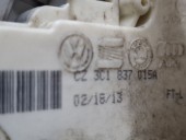 BROASCA (INCUIETOARE) USA STANGA FATA VOLKSWAGEN PASSAT B7 OEM: 3C1837015A.