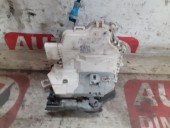BROASCA (INCUIETOARE) USA STANGA SPATE AUDI A3 8V OEM: 8K0839015H.