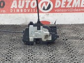 BROASCA (INCUIETOARE) USA STANGA SPATE RENAULT MEGANE III OEM: 825030002R.