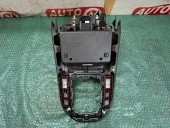CONSOLA CENTRALA HYUNDAI i30 OEM: 84651-G4000.