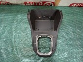 CONSOLA CENTRALA HYUNDAI i30 OEM: 84651-G4000.