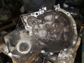 CUTIE VITEZE MANUALA 5 TREPTE RENAULT CLIO II OEM: JC5 128.