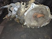 CUTIE VITEZE MANUALA 5 TREPTE TOYOTA YARIS 