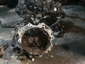 CUTIE VITEZE MANUALA 5 TREPTE VOLKSWAGEN GOLF V OEM: JHU.