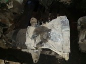 CUTIE VITEZE MANUALA 5 TREPTE VOLKSWAGEN PASSAT B5 OEM: DCN.