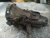 CUTIE VITEZE MANUALA 5 TREPTE VOLKSWAGEN PASSAT OEM: DHL.