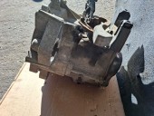 CUTIE VITEZE MANUALA 5 TREPTE VOLKSWAGEN POLO 6R OEM: LVE.